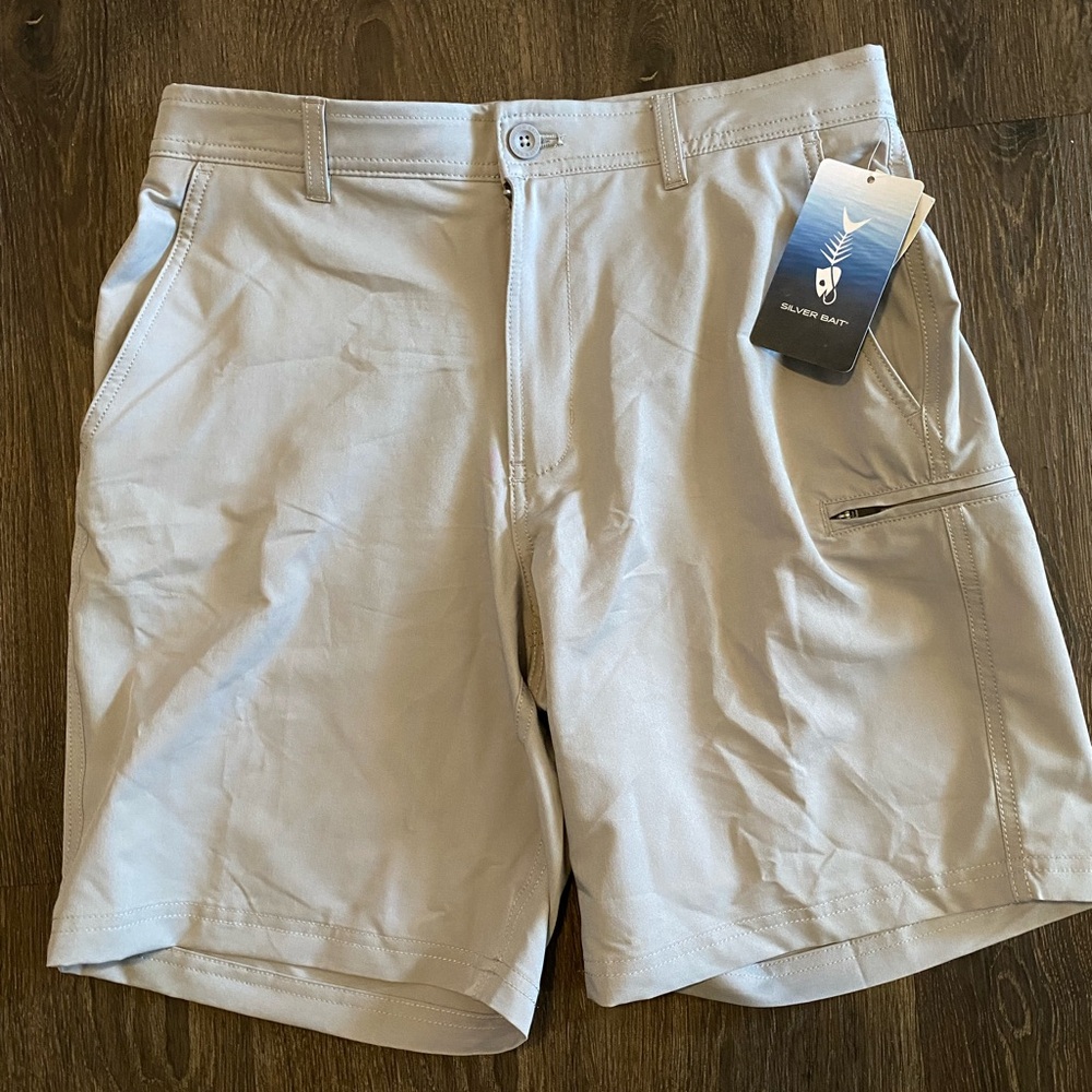 Silver Bait Men's Gray Flat Front Shorts
